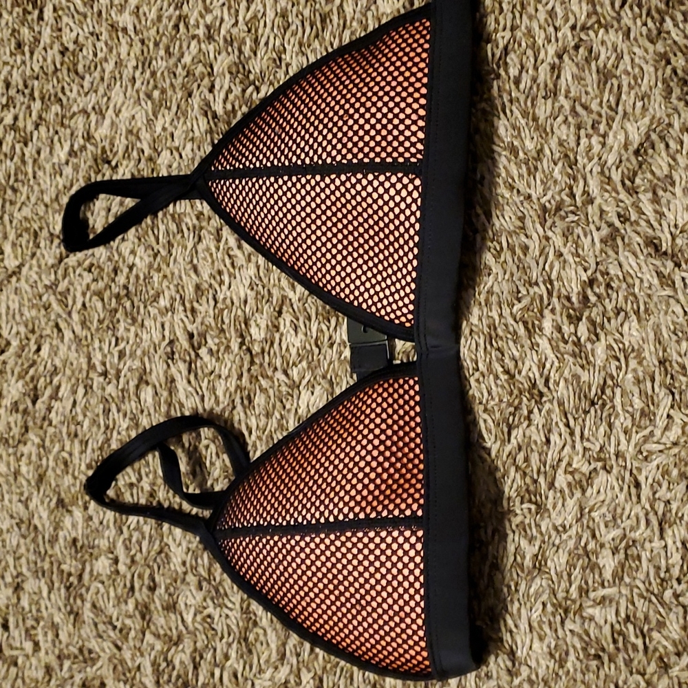Triangl 100% neoprene bathing top